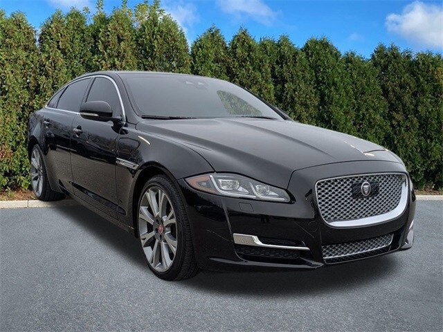 2019 Jaguar XJ XJL Portfolio photo 3