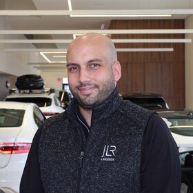 Staff member Franco Primavera from ID_8f4cfc7ab54f