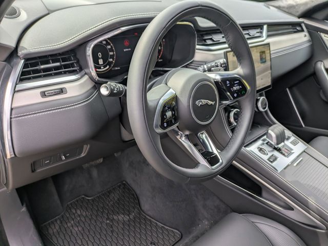 2026 Jaguar F-Pace R-Dynamic S - Photo 7