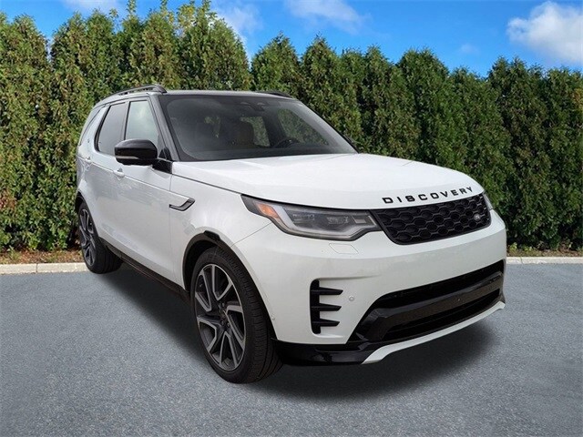 2024 Land Rover Discovery SE photo 2