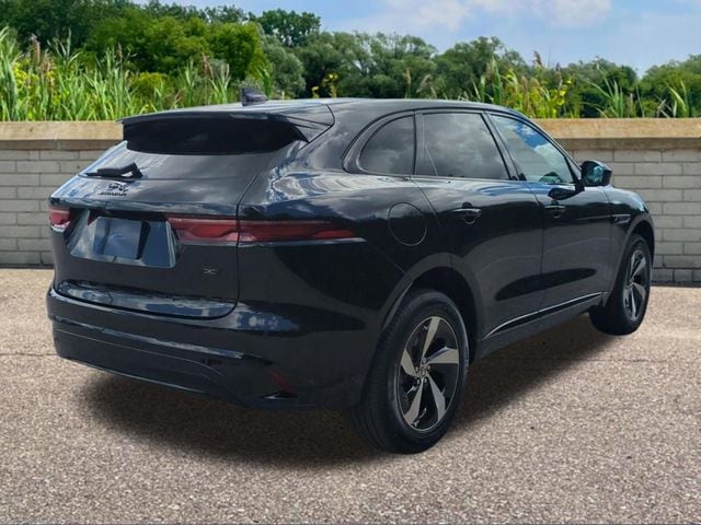 2026 Jaguar F-Pace R-Dynamic S - Photo 4