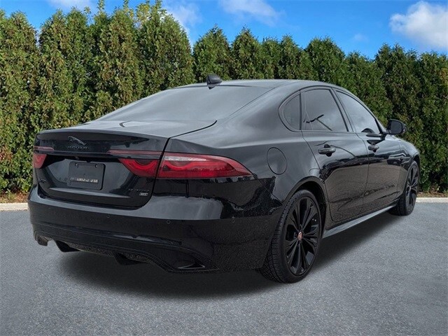 2021 Jaguar XF R-Dynamic SE photo 2