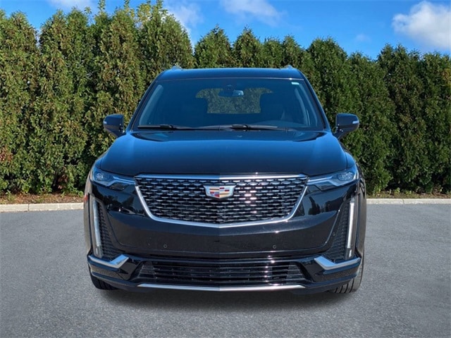 2022 Cadillac XT6 Premium Luxury photo 2