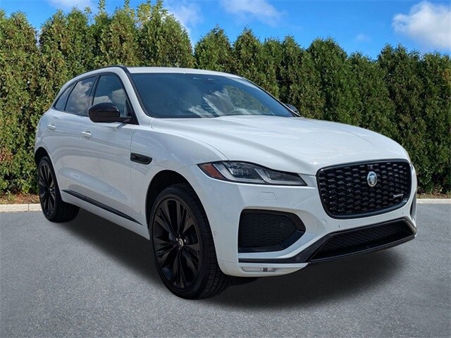 2025 Jaguar F-PACE P250 R-Dynamic S photo 3