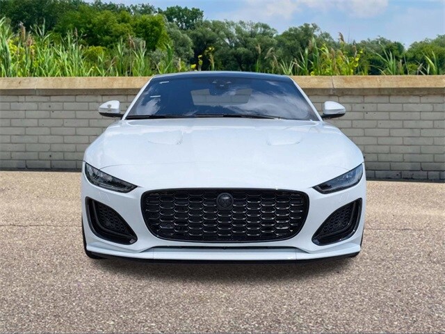 2024 Jaguar F-TYPE P450 photo 2