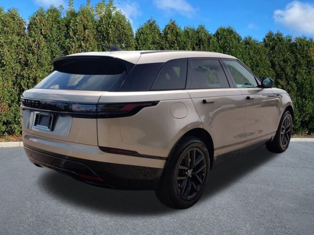Used 2026 Land Rover Range Rover Velar Dynamic SE SUV