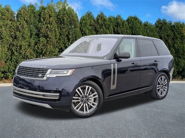 2023 Land Rover Range Rover SE's photo