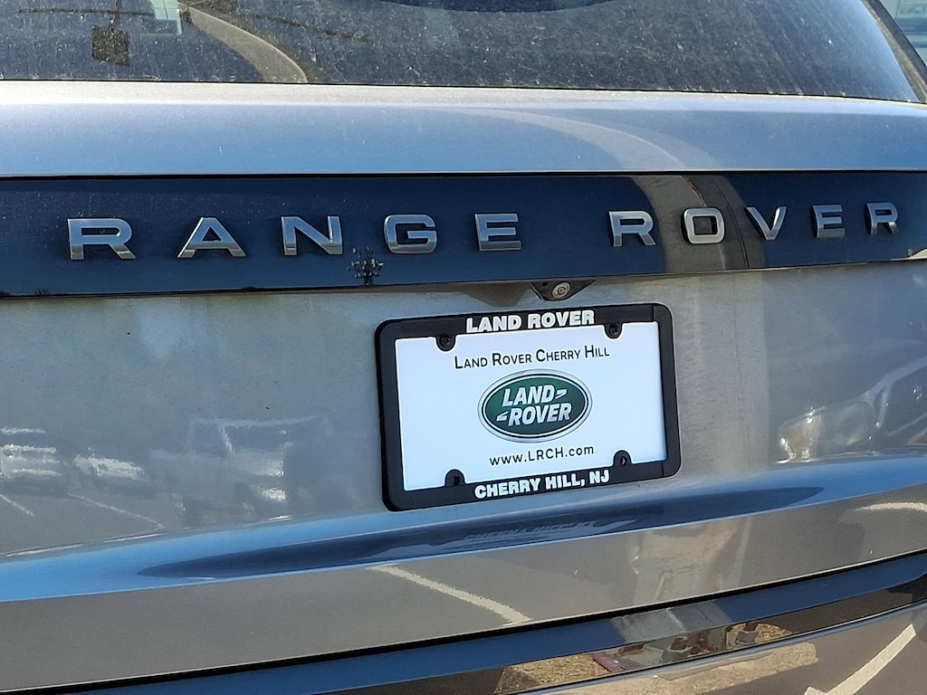 Used 2023 Land Rover Range Rover SE P400 SE SWB