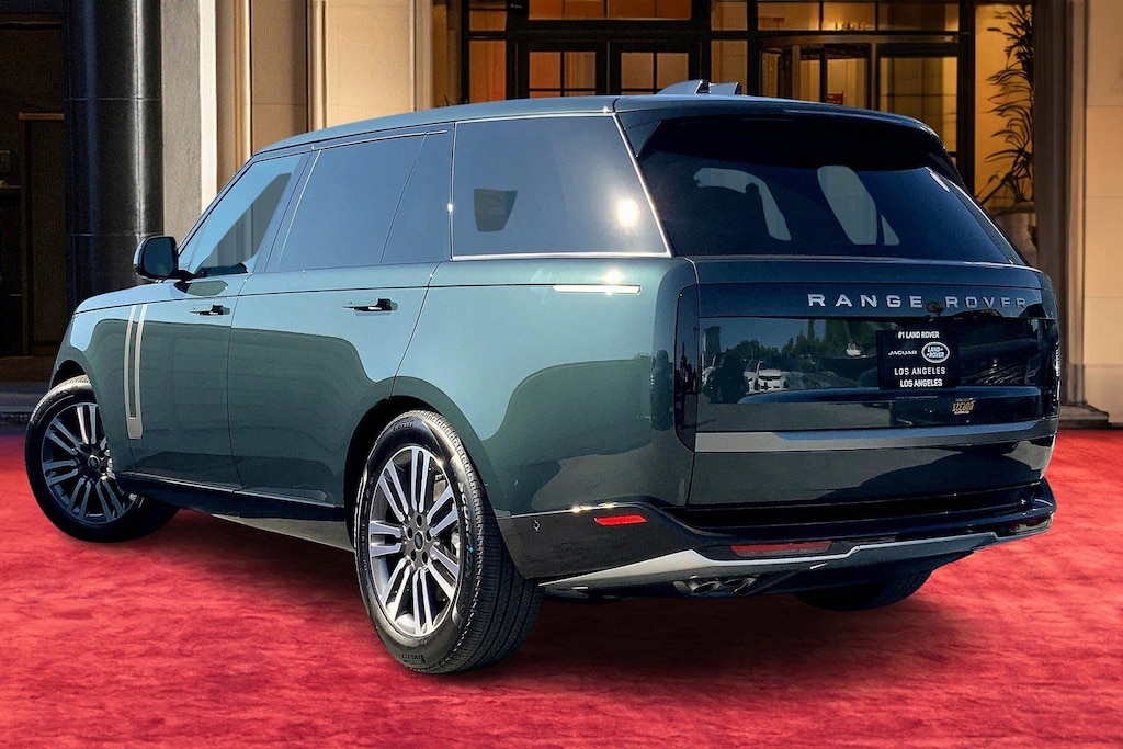New 2025 Land Rover Range Rover P530 SE 7 Seat SUV