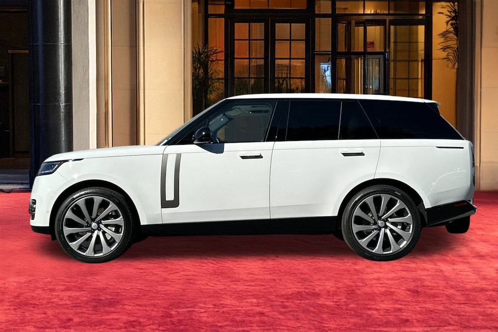 New 2025 Land Rover Range Rover P530 SE SUV