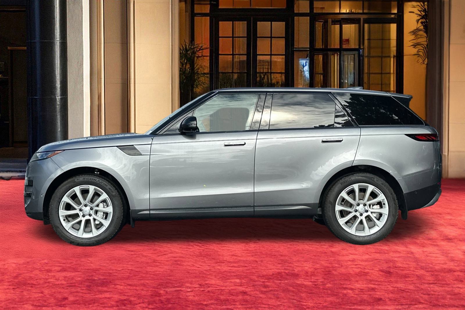 2025 Land Rover Range Rover Sport P360 S photo 2