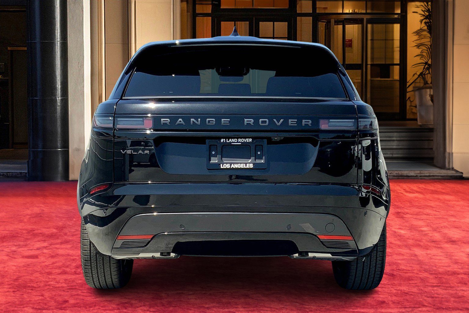 2026 Land Rover Range Rover Velar SE photo 3