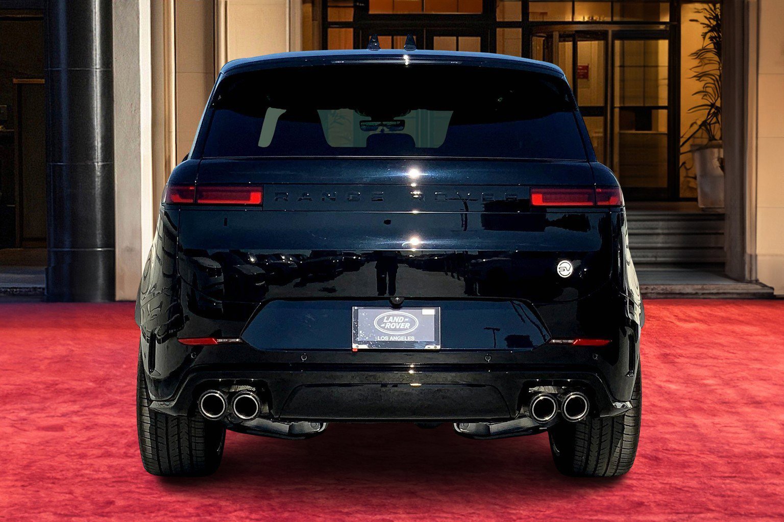 2025 Land Rover Range Rover Sport photo 3