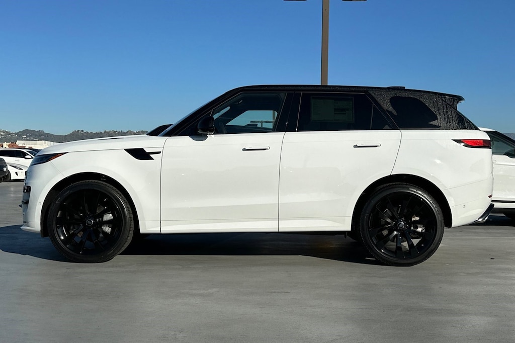 New 2025 Land Rover Range Rover Sport P400 Dynamic SE SUV