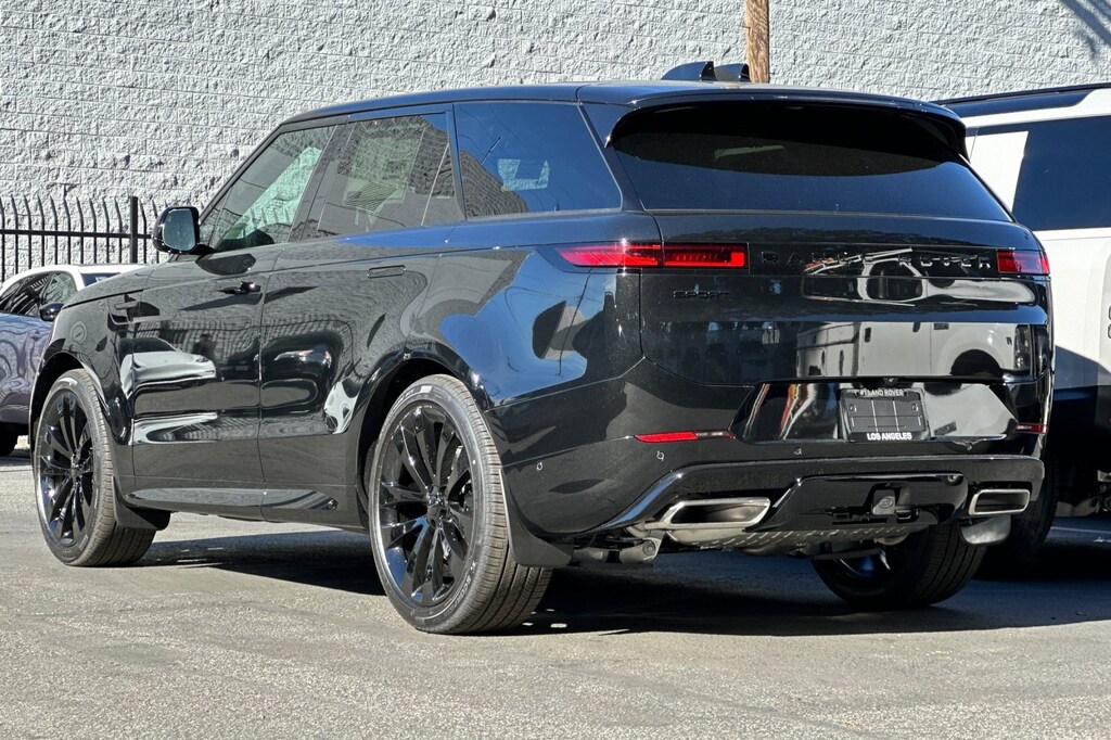 New 2026 Land Rover Range Rover Sport P400 Dynamic SE SUV