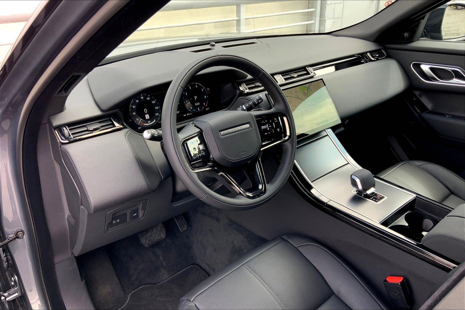 2026 Land Rover Range Rover Velar S photo 3