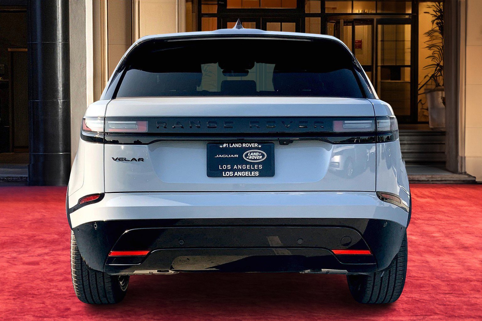 2026 Land Rover Range Rover Velar P400 Dynamic SE photo 3