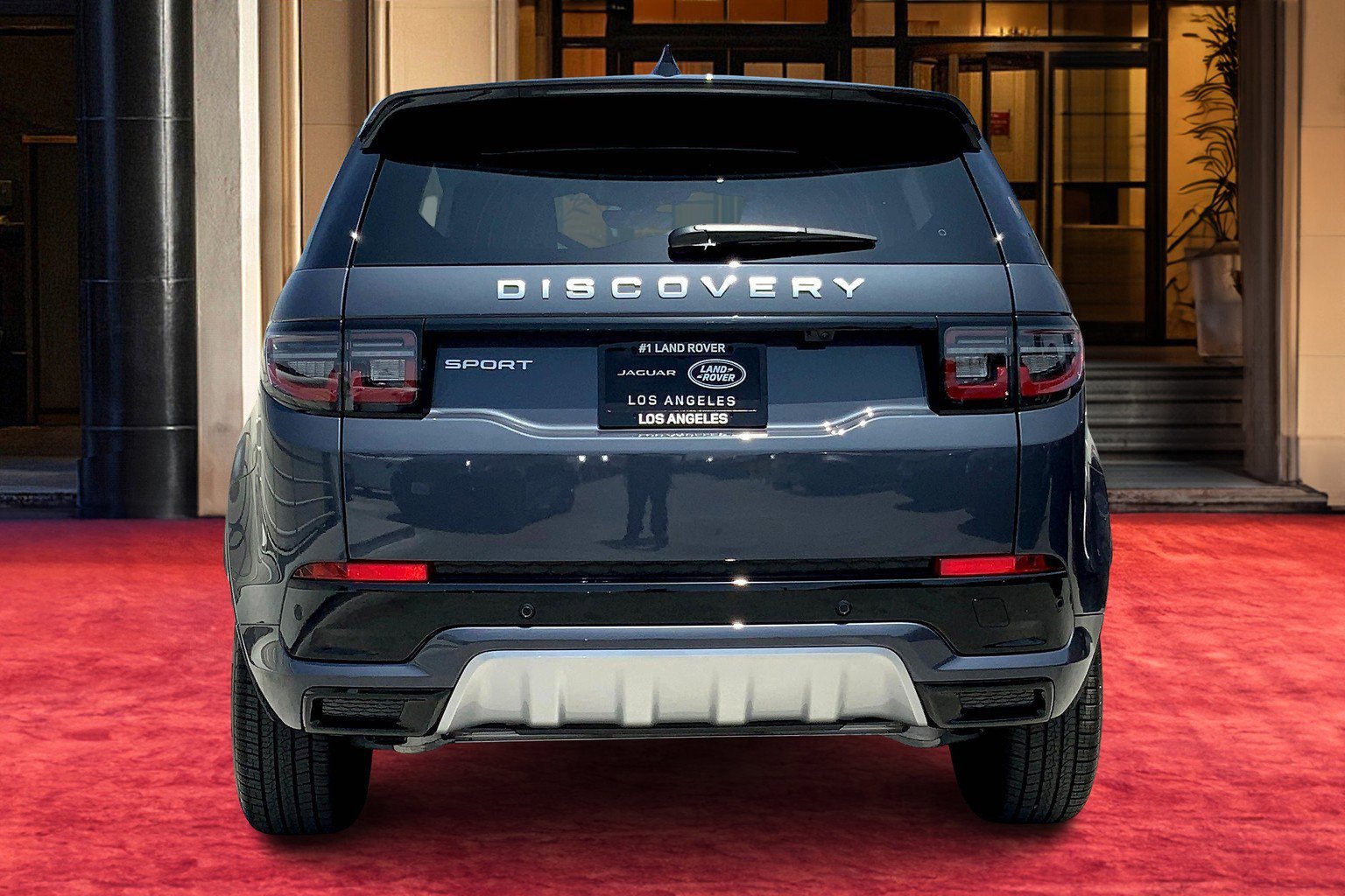 2025 Land Rover Discovery Sport S photo 3