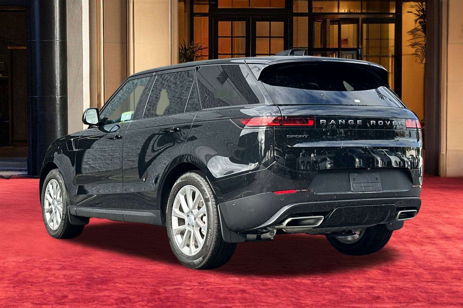 2025 Land Rover Range Rover Sport P360 S photo 3