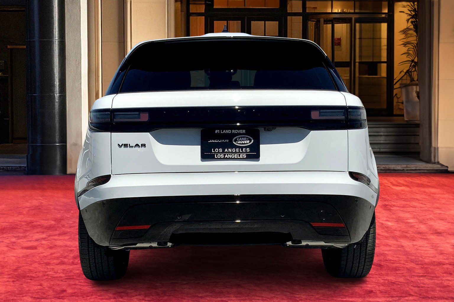 2026 Land Rover Range Rover Velar P250 Dynamic SE photo 3