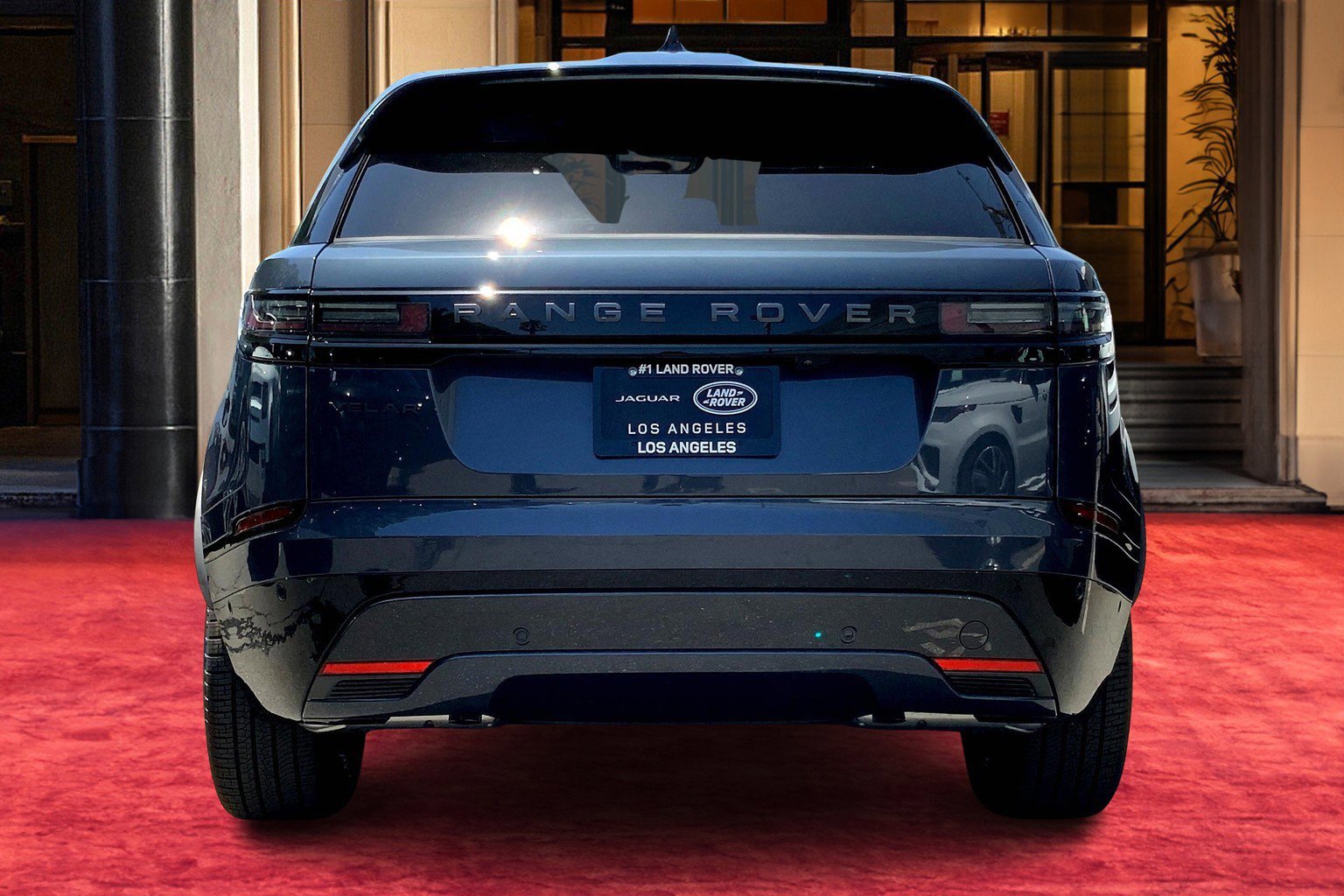 2026 Land Rover Range Rover Velar SE photo 3