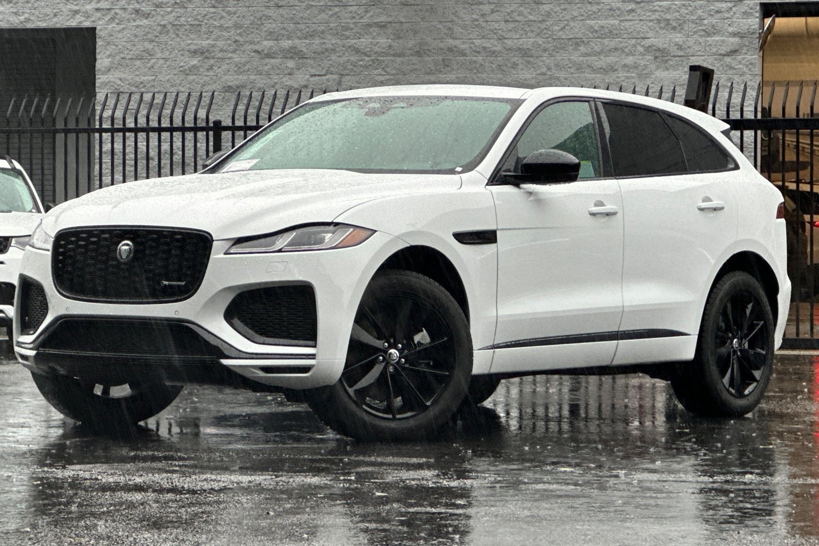 2025 Jaguar F-PACE R-Dynamic S