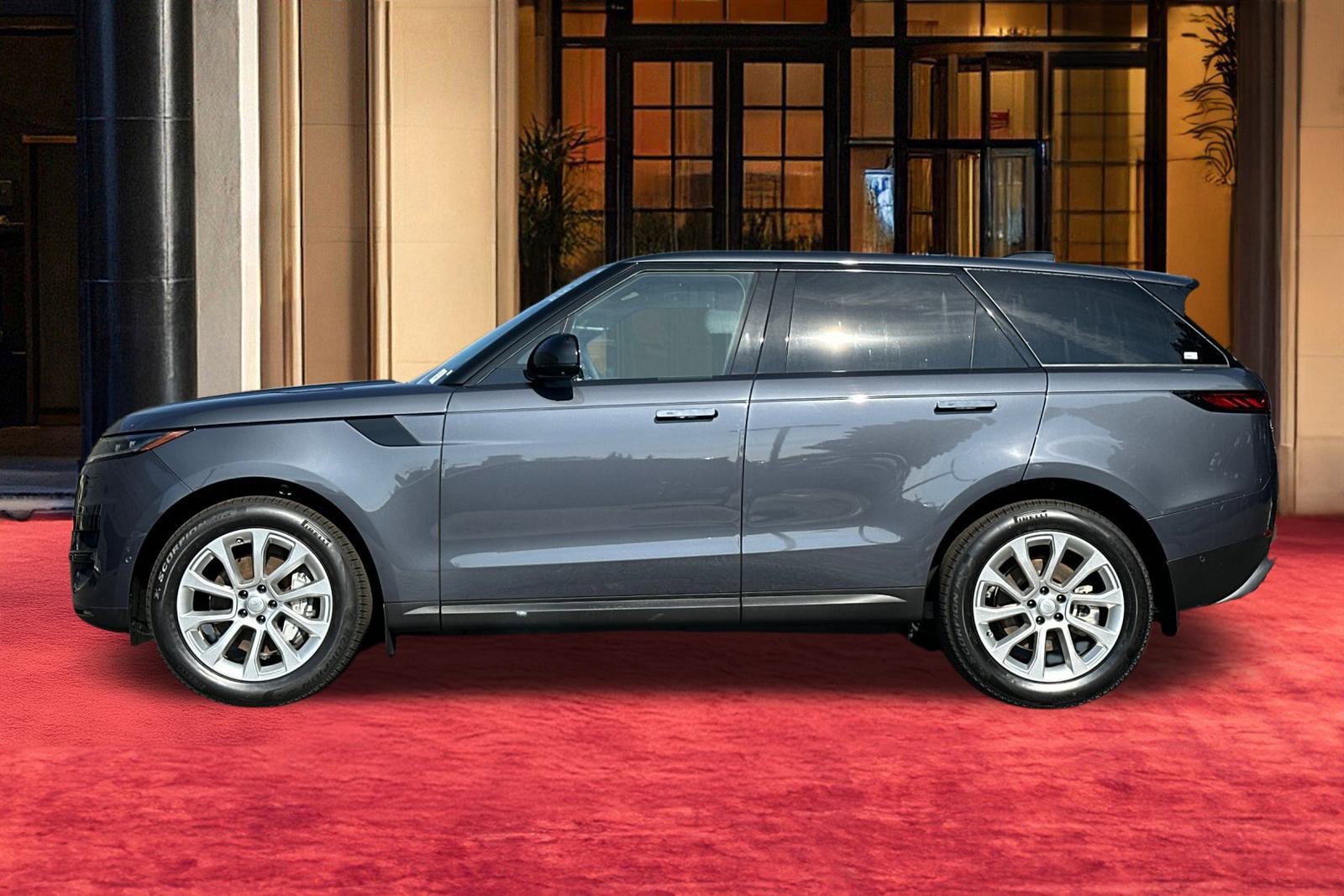 2025 Land Rover Range Rover Sport P360 SE photo 2