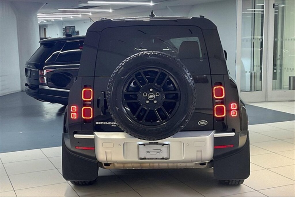 Used 2023 Land Rover Defender 110 SE SUV