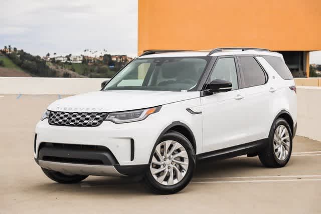 2024 Land Rover Discovery S Hero Image
