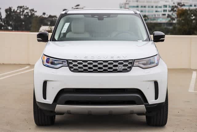 2024 Land Rover Discovery S 2
