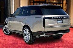 2025 Land Rover Range Rover P530 SE SUV