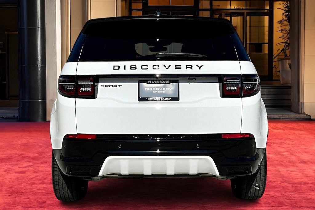 New 2025 Land Rover Discovery Sport Dynamic SE SUV