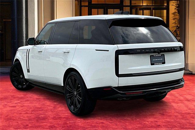 2025 Land Rover Range Rover Autobiography photo 2