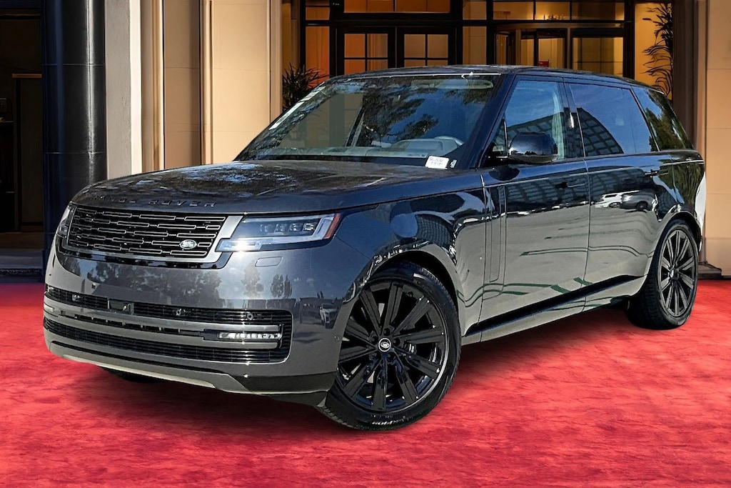 New 2025 Land Rover Range Rover P400 SE 7 Seat SUV