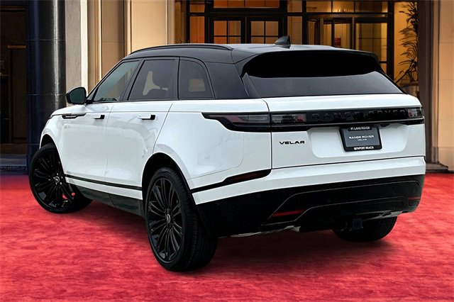 2026 Land Rover Range Rover Velar P400 Dynamic SE photo 2