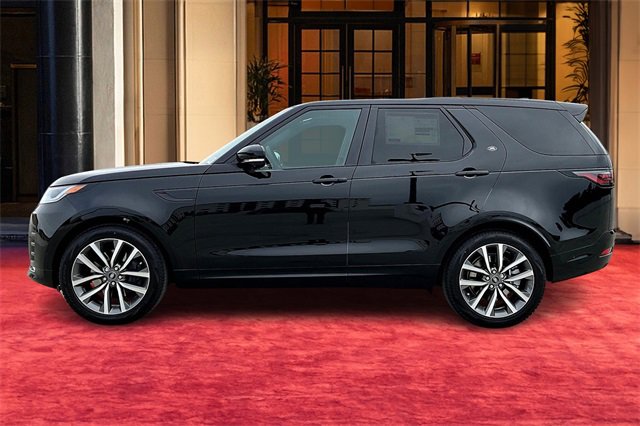 2025 Land Rover Discovery P360 Dynamic SE photo 3