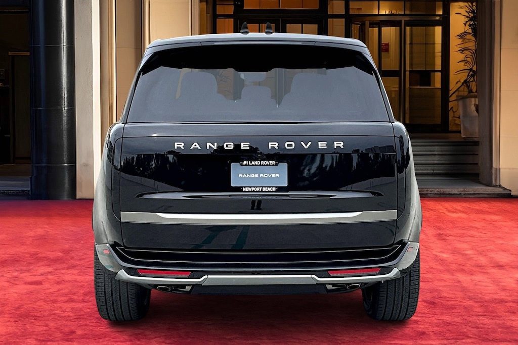 New 2025 Land Rover Range Rover P530 SE 7 Seat SUV