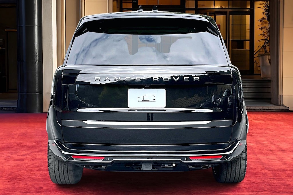 New 2026 Land Rover Range Rover P530 SE SUV