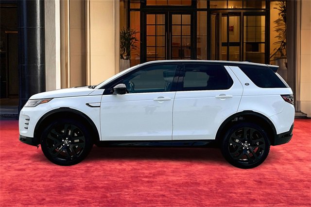 2025 Land Rover Discovery Sport Dynamic SE photo 3