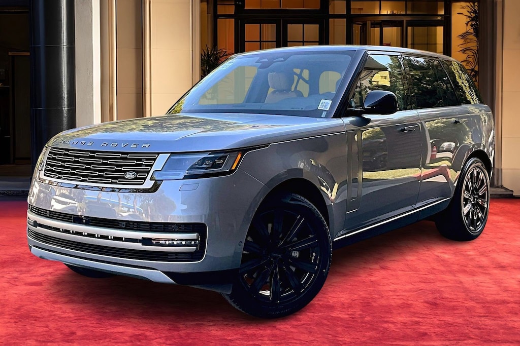 New 2026 Land Rover Range Rover P400 SE SUV