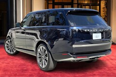 2025 Land Rover Range Rover P530 SE SUV