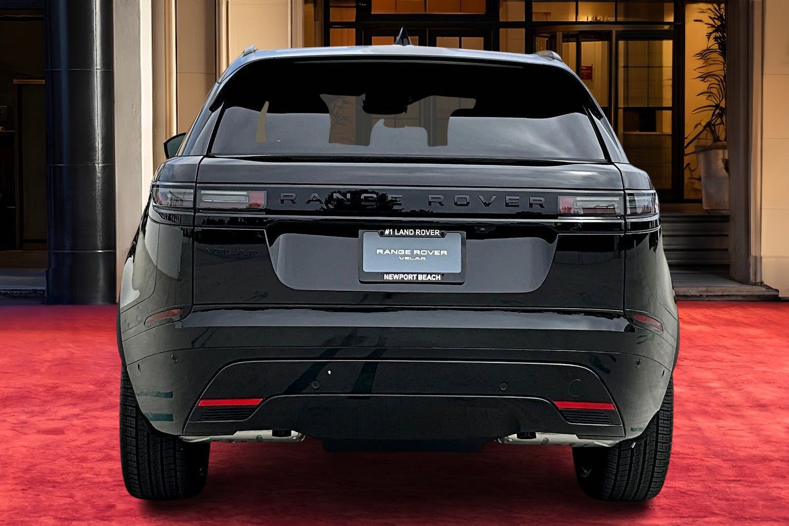 2026 Land Rover Range Rover Velar P400 Dynamic SE photo 2