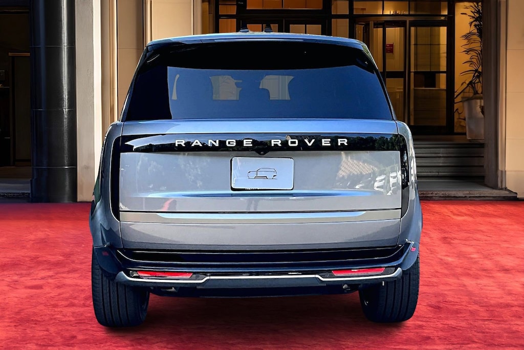 New 2026 Land Rover Range Rover P400 SE SUV