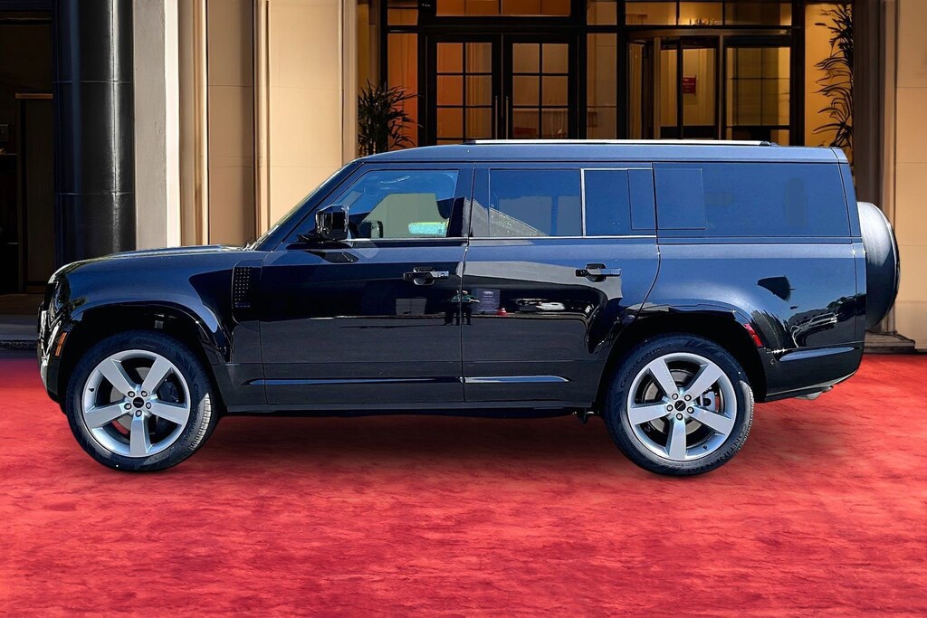 New 2026 Land Rover Defender 130 X-Dynamic SE SUV