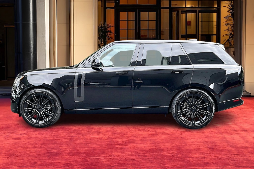 New 2026 Land Rover Range Rover P530 SE SUV