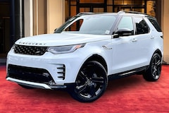 2026 Land Rover Discovery Dynamic SE SUV