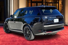 2025 Land Rover Range Rover P530 SE SUV