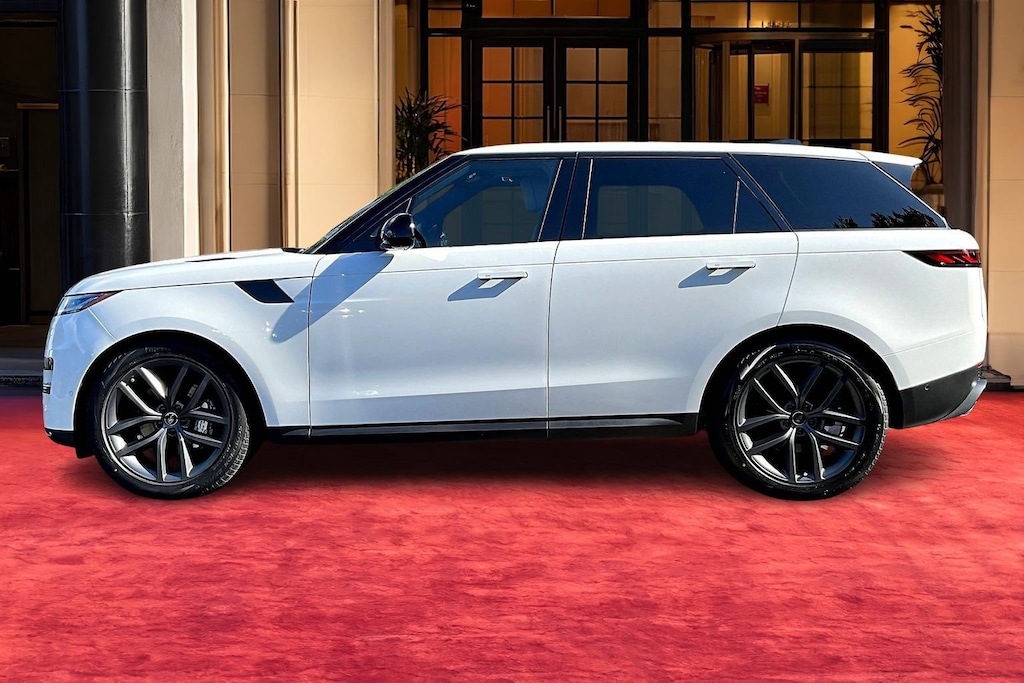 New 2025 Land Rover Range Rover Sport P360 SE SUV