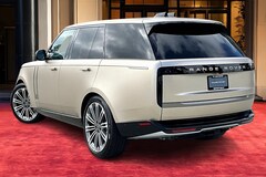 2025 Land Rover Range Rover P530 SE SUV
