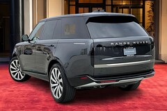 2025 Land Rover Range Rover P530 SE SUV
